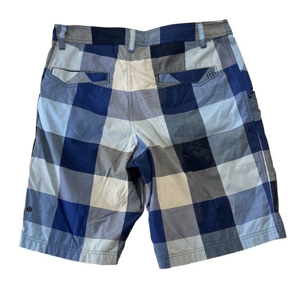 Lululemon Mens Kahuna Shorts size 34 Blue Plaid Check Golf Board Stretch Flat - Picture 2 of 10